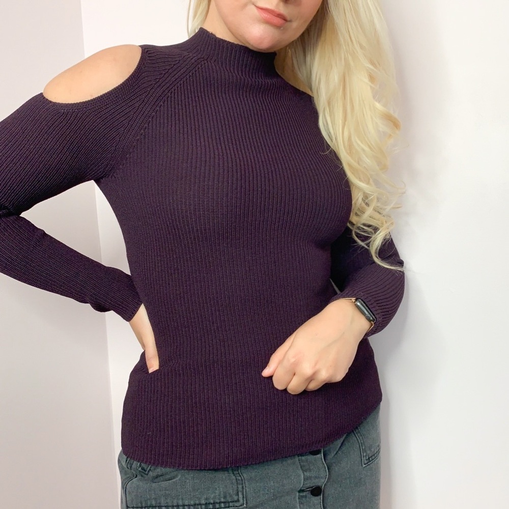 Aritzia Wilfred Cold Shoulder Knit Sweater Top